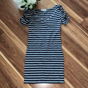 Forever 21 V-Neck T-shirt Dress